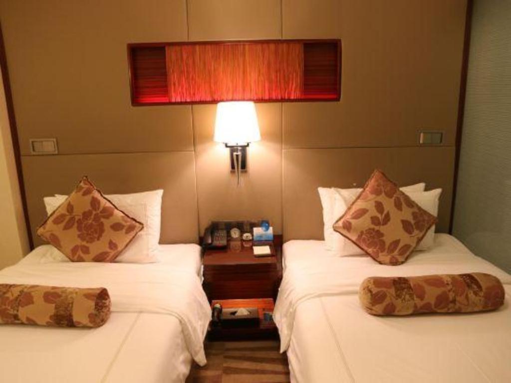 Jinan Silver Plaza Quancheng Hotel Dış mekan fotoğraf