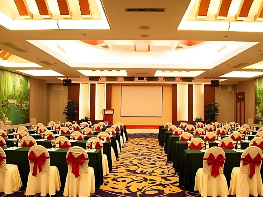 Jinan Silver Plaza Quancheng Hotel Dış mekan fotoğraf